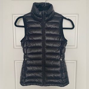 Aritzia Parklife puffer vest
